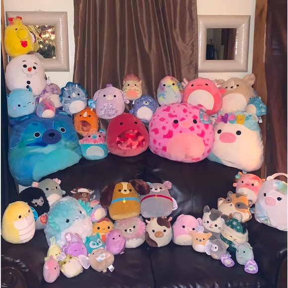 SQUISHMALLOWS - TONS OF HTF AND LE - THIS IS JUST A small PORTION OF COLLECTION - Picture 1 of 12